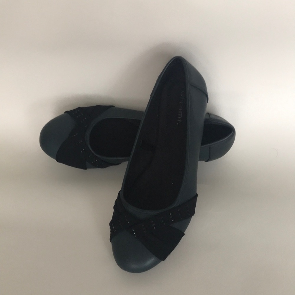 Babet dress shoes dark blue size 8.5